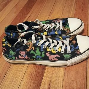 Converse Black Canvas Low-Top Sneakers with Multicolor Dancing Bears